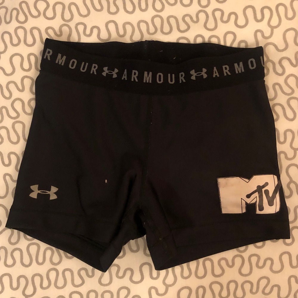 Under Armor Compression Shorts MTV The Challenge